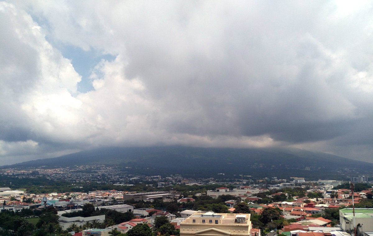 Medio Ambiente pronostica posibilidades de lluvia para este miércoles – Qué Pasa El Salvador